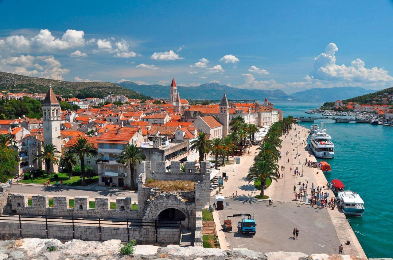 Smuketa In Trogir Haus Fuer 4 Personen Villa Ngoại thất bức ảnh