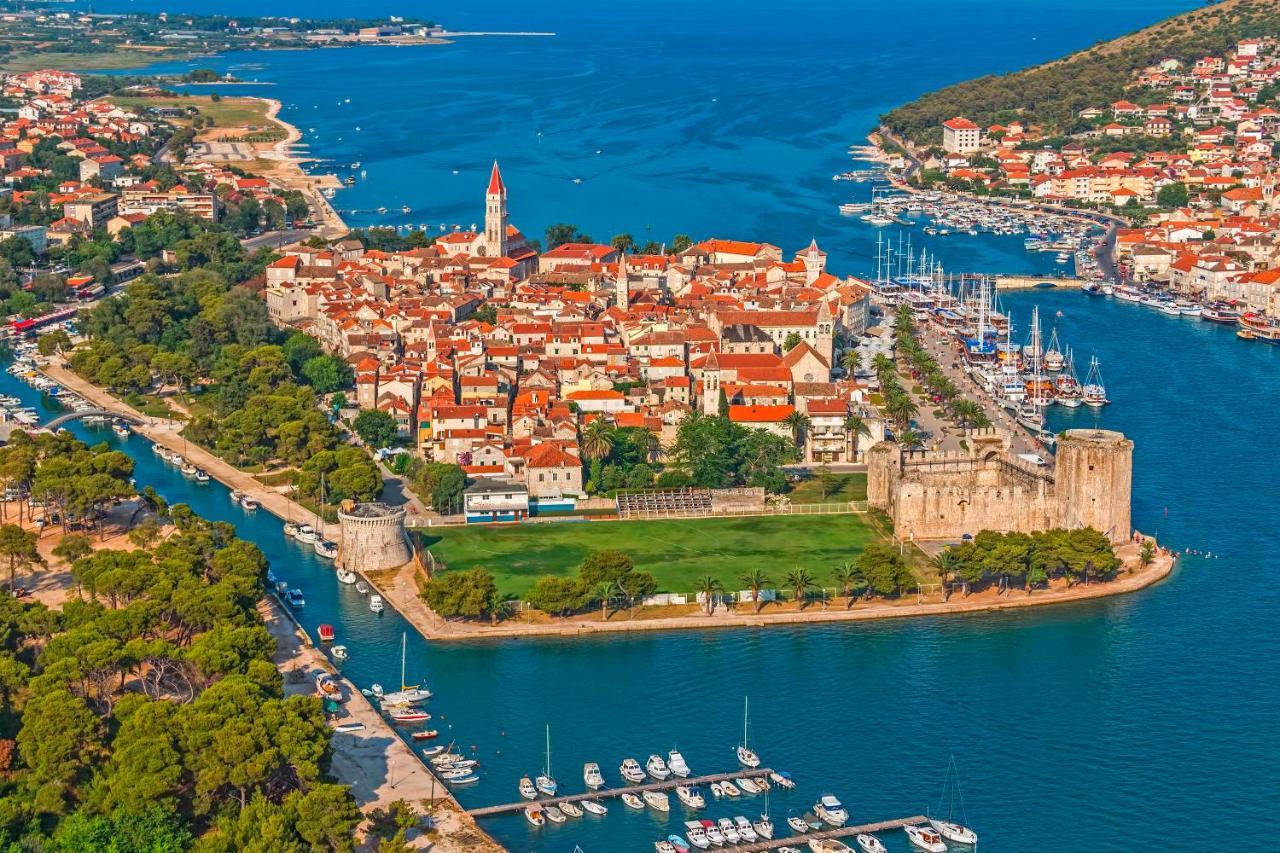 Smuketa In Trogir Haus Fuer 4 Personen Villa Ngoại thất bức ảnh