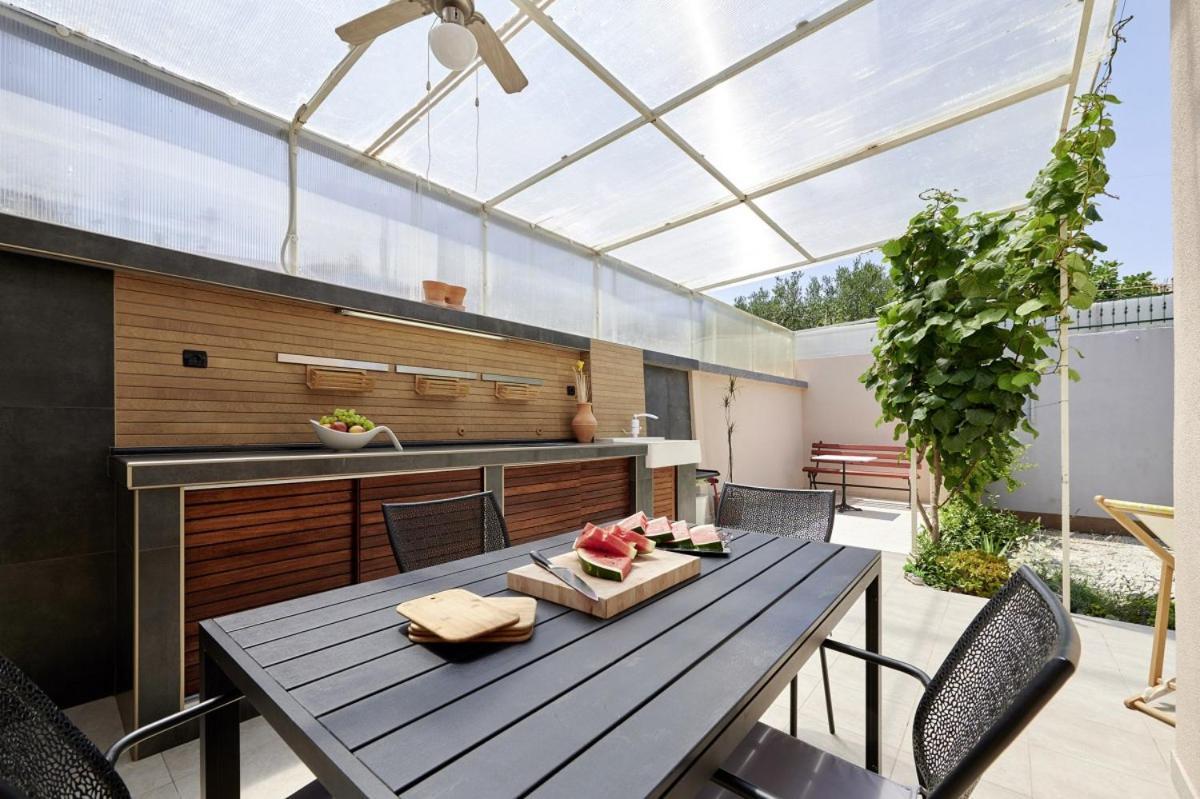 Smuketa In Trogir Haus Fuer 4 Personen Villa Ngoại thất bức ảnh